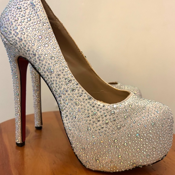 Christian Louboutin Crystal Heels size 40 Eur (9.5 US) - Picture 3 of 6